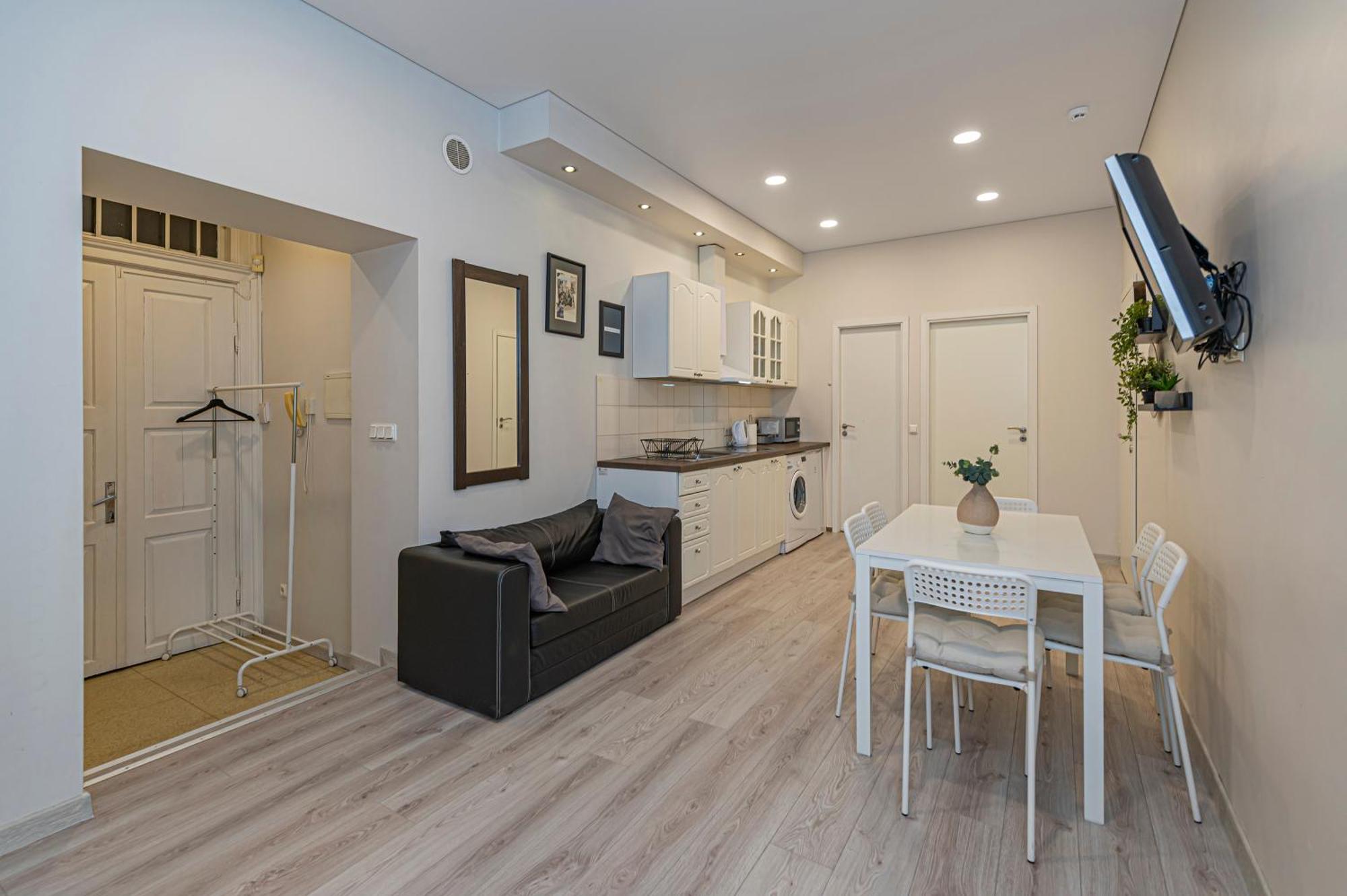 City Centre 3Bd Apartment By Hostlovers كاوناس المظهر الخارجي الصورة